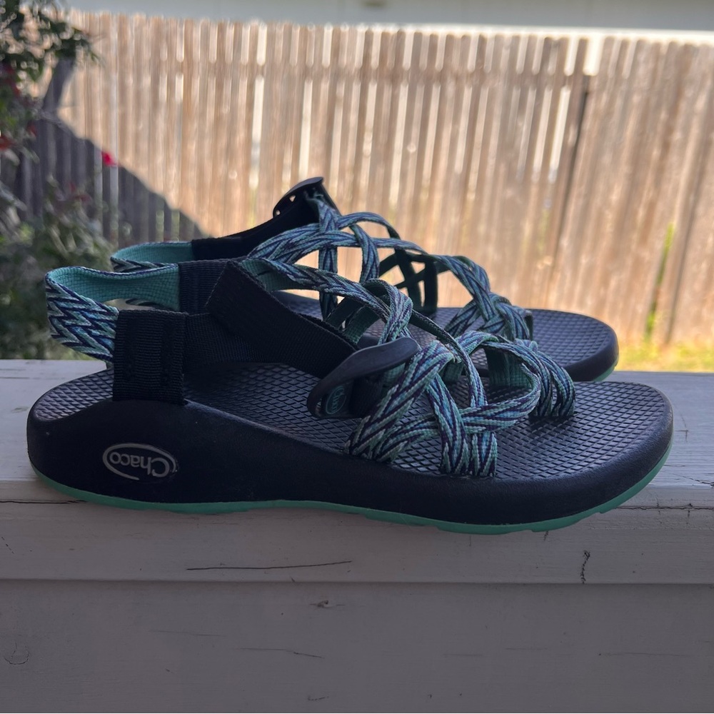 Chaco Sz 7 Toe Loop Multicolored Women’s Sandals - image 4